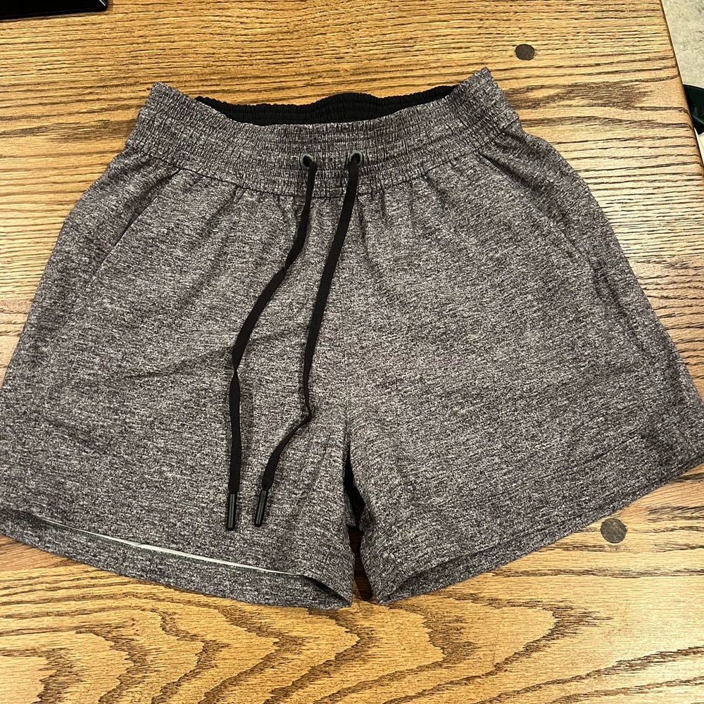 Lululemon, Size 2, 4”, High Rise Shorts